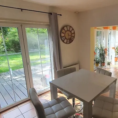 With 3 Bedrooms * Fichtenwalde