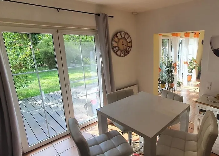 With 3 Bedrooms * Fichtenwalde