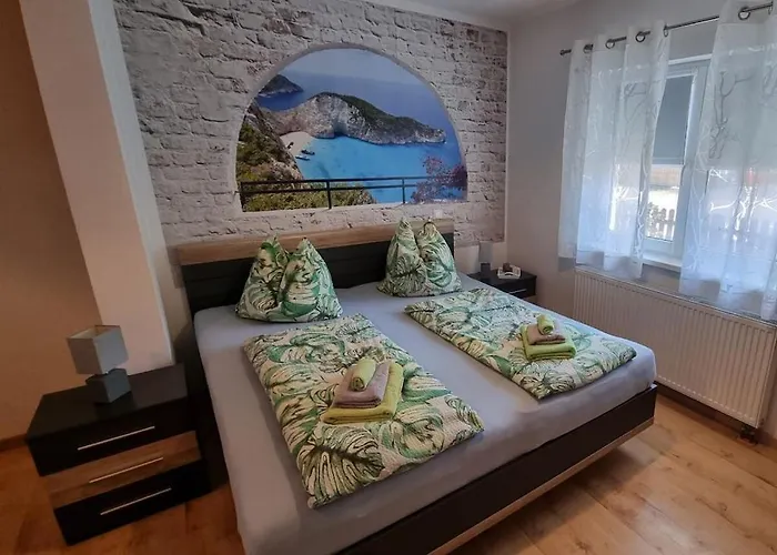 With 3 Bedrooms * Fichtenwalde